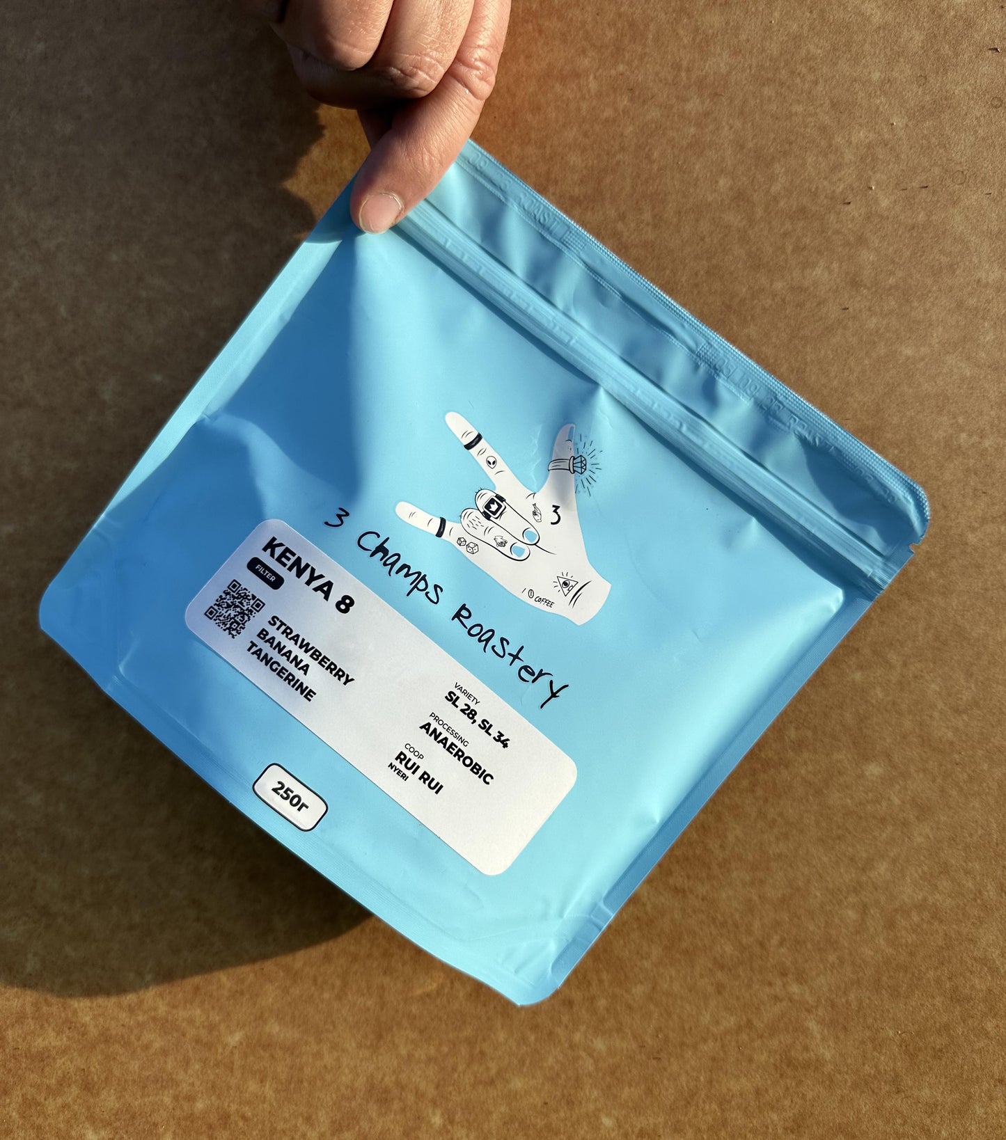 Kenya 8. Anaerobic fermentation. PROFILE: Strawberry, banana, mandarin. 250G.